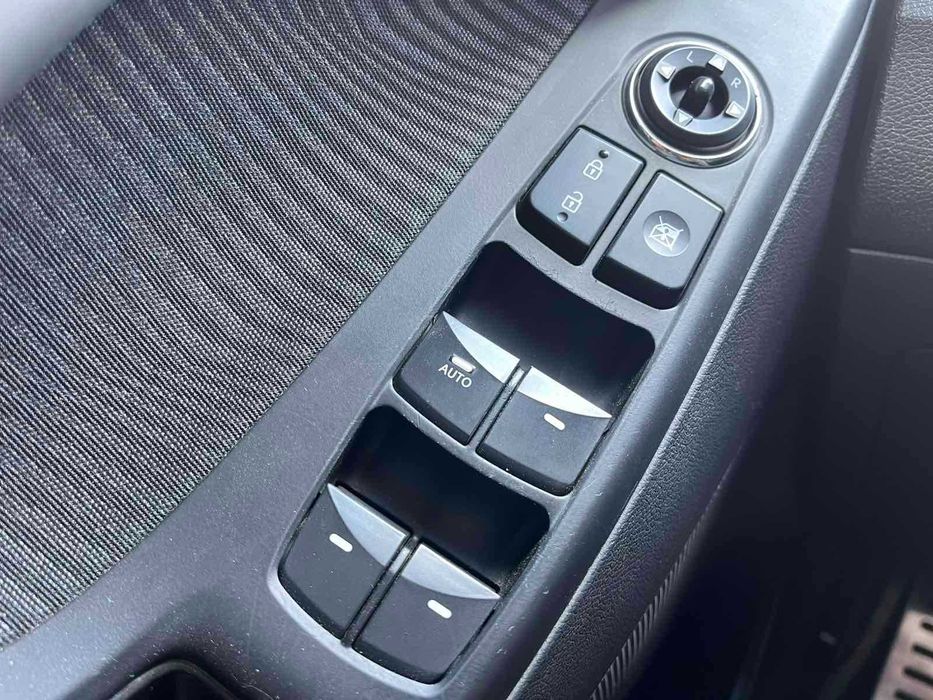 Продам Hyundai Elantra 2012р. 1.8газ/бензин