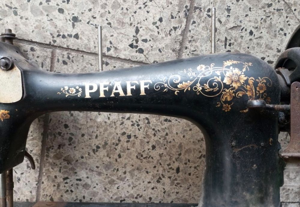 Zabytkowa maszyna do szycia Pfaff antyk vintage retro