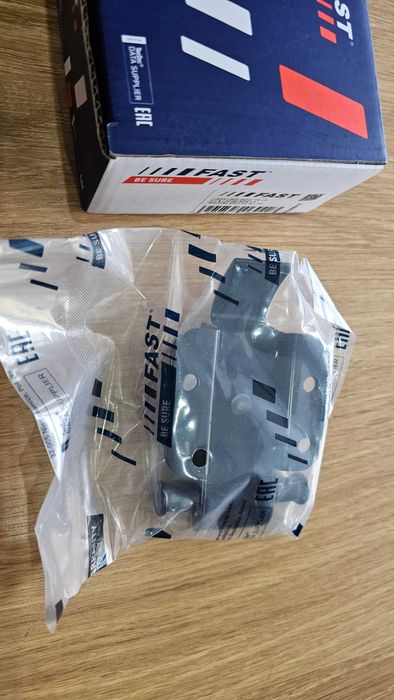 Bloqueador da porta de ambos os lados, traseira