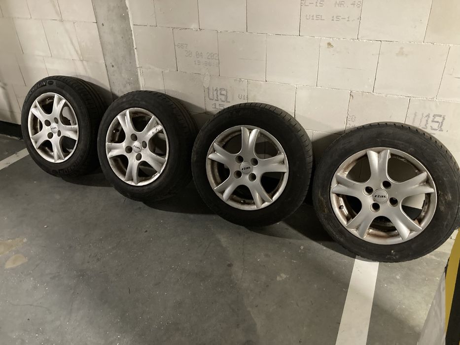 Opony letnie na felgach aluminiowych 185/65/15