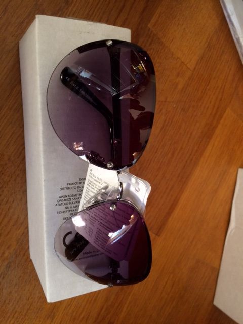 Vendo óculos novos da Avon