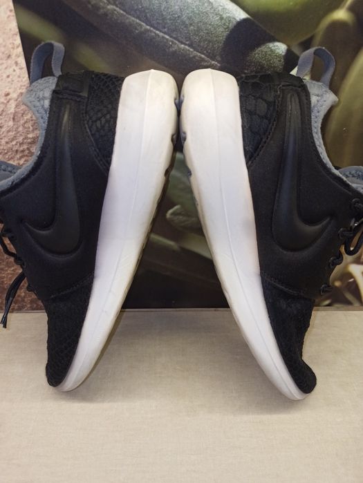 Adidasy NIKE Roshe Two SE rozm.36,5 wkładka 24cm