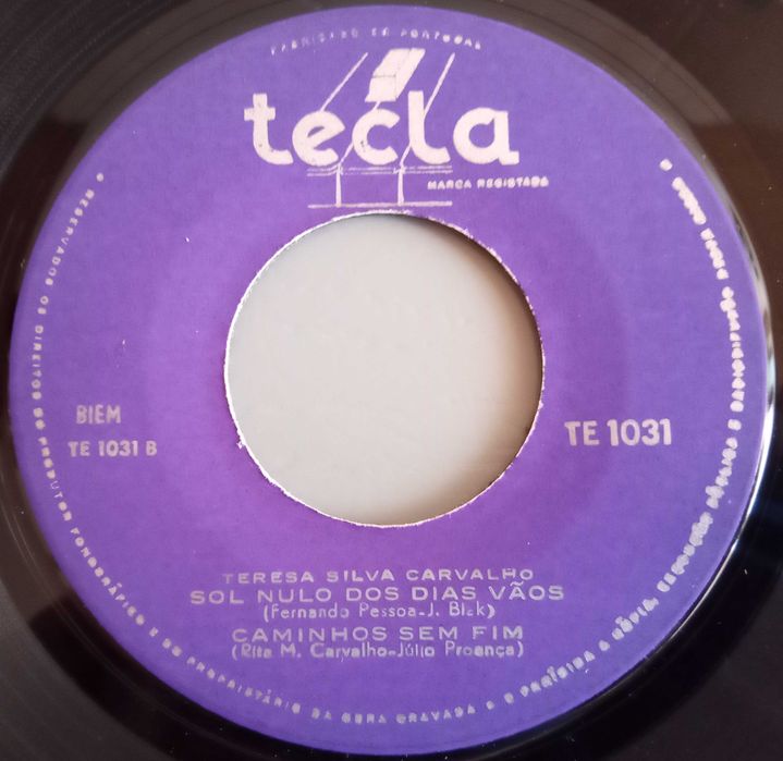 Teresa Silva Carvalho	- - - - -	Estranha Contradição	- - - - -	EP