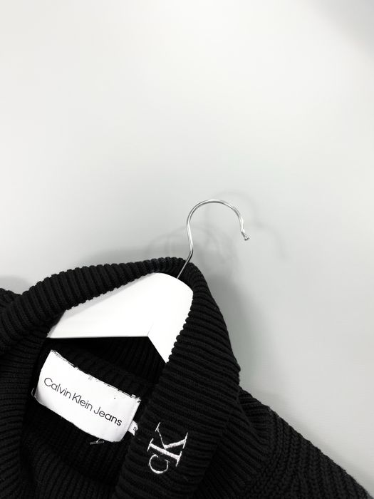 Женская кофта Calvin Klein жіноча CK кофточка