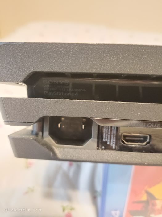 Продам Sony PlayStation SP4 Pro 1Tb, сони плей стейшион.