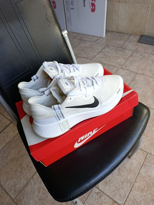 Sapatilhas Nike como novas.