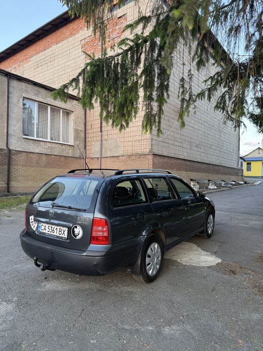 Skoda Octavia Tour 1.6 газ/бензин