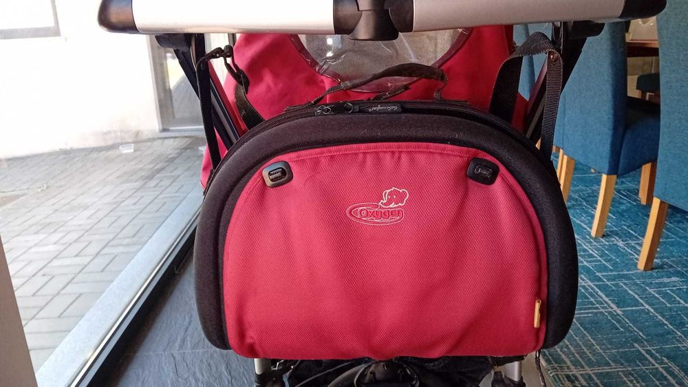 Carrinho Bébé Confort Loola Up vermelho + mala + capa de chuva