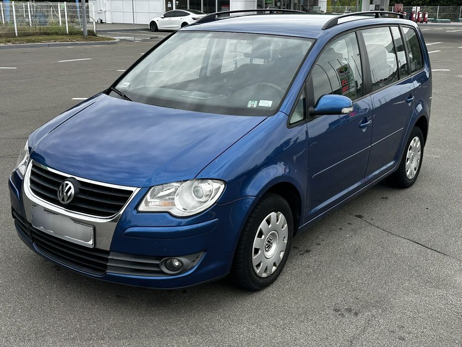 Фольксваген Тауран 2007р 1.9tdi тільки пригнаний не розмитнений