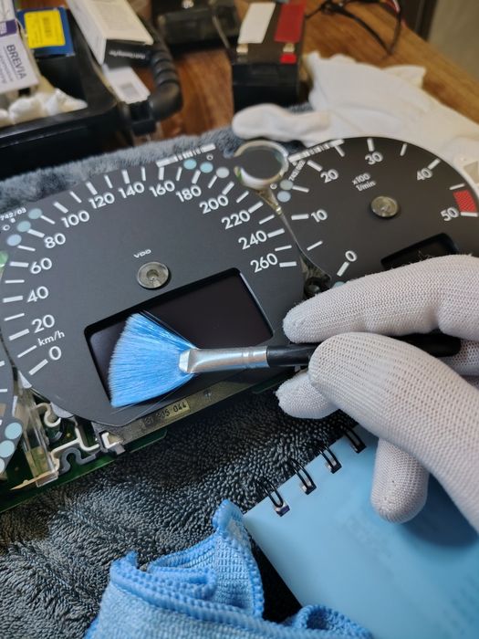Приборка Мерседес w210 рест