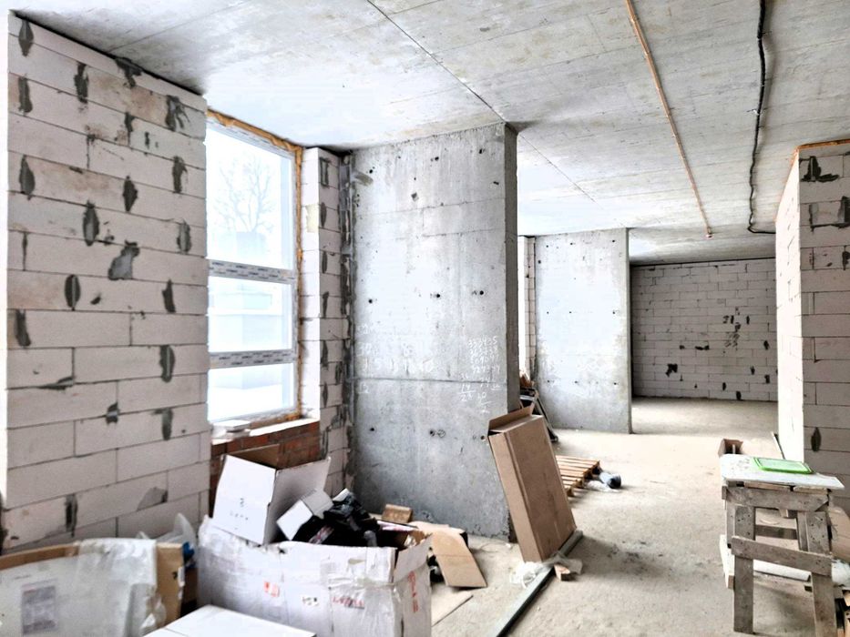 Продаж приміщення 118,1 м² у ЖК Кристал