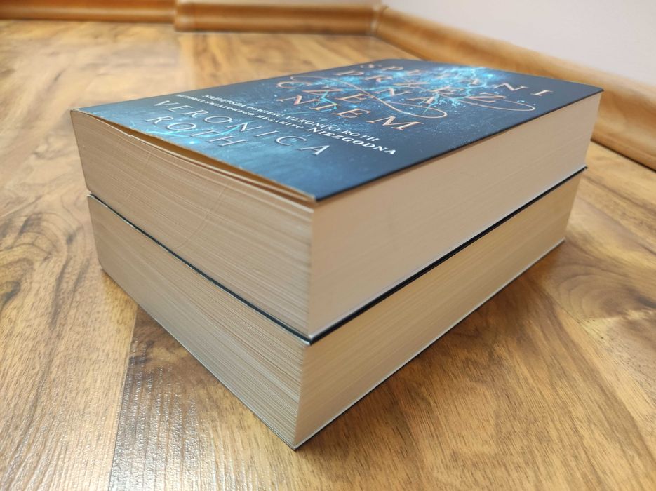 "Naznaczeni śmiercią" i "Spętani przeznaczeniem" Veronica Roth