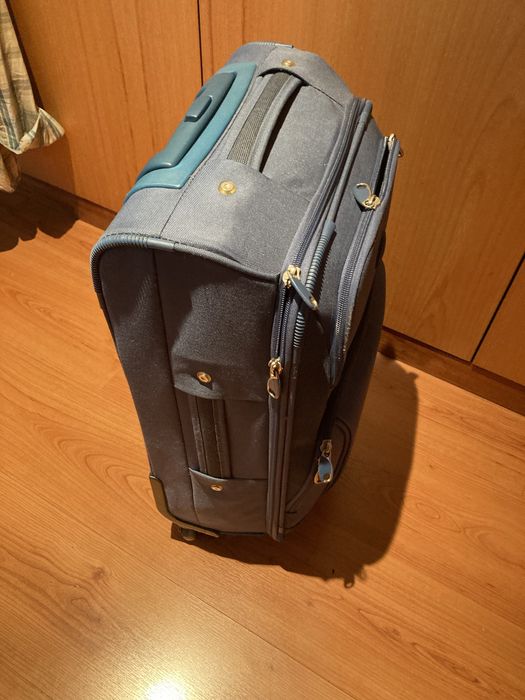 Mala viagem comely cabine