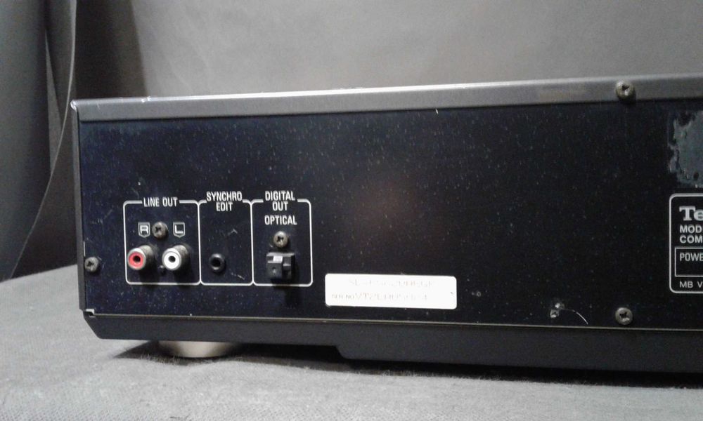 TECHNICS SL-PS620A,pilot ,odtwarzacz cd