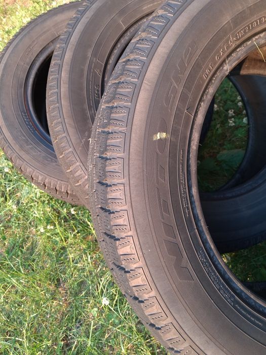 Зимова гума. 225/65/R17. Японія