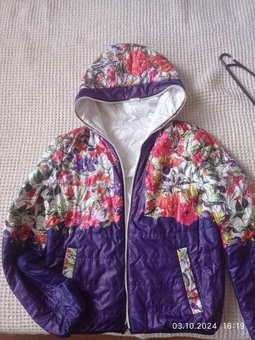 Продам куртку осінь