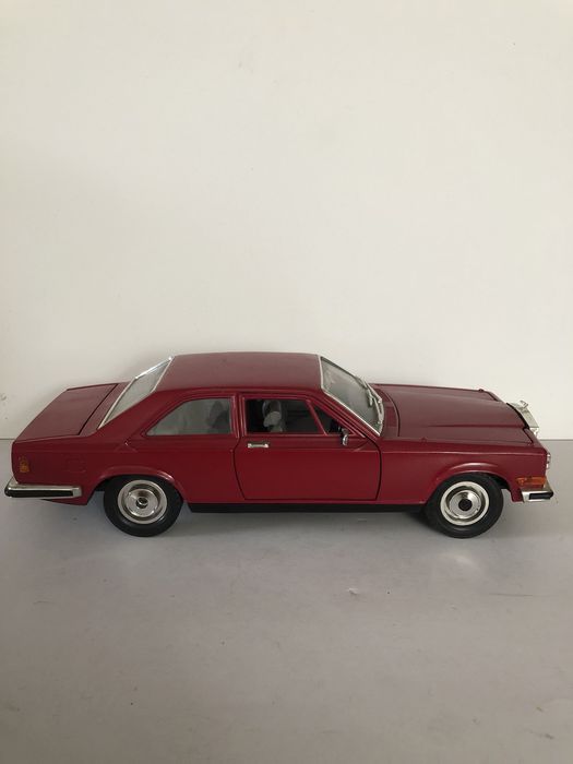 Rolls Royce Camargue escala 1/22