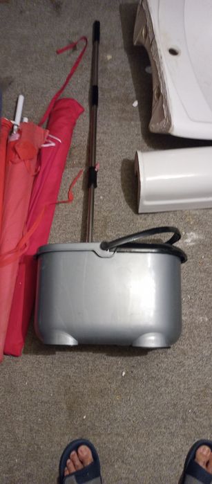 Balde e esfregona tatay