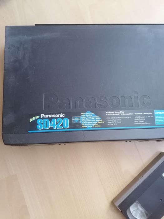 Magnetowid Panasonic SD420+pilot