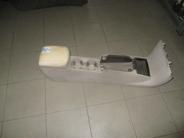 Apoio de braço VOLVO V50 (MW)