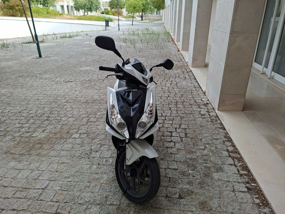 Vendo Scooter Honda NSC 50 R
