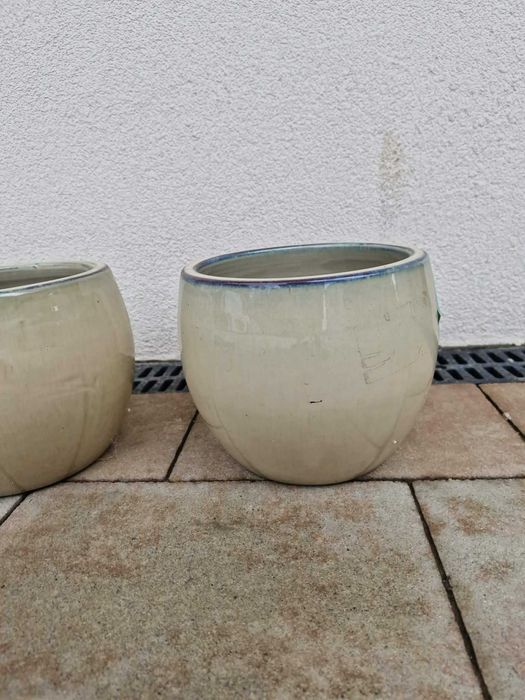 duże donice ogrodowe, donice z ceramiki, różne rozmiary