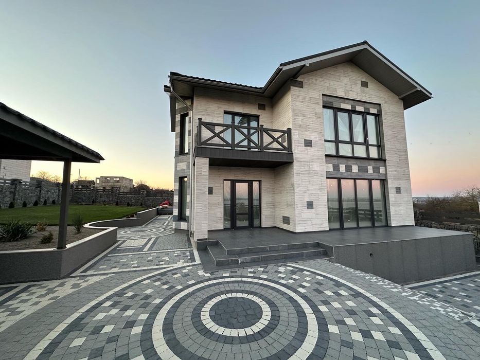 Автономный дом с бассейном