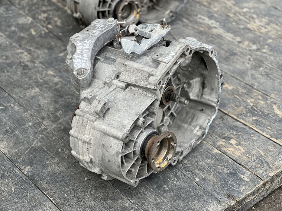 Коробка передач Пассат Б6 2.0 TDI HDV кпп механіка Passat B6 дизель