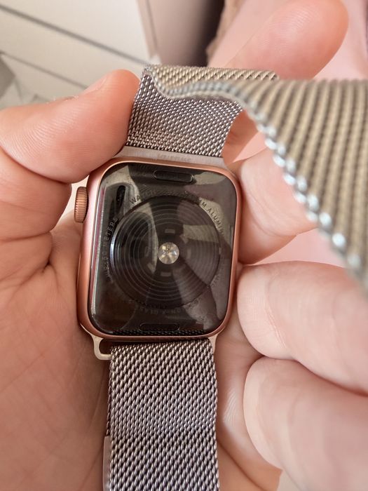 Apple watch SE GOLD