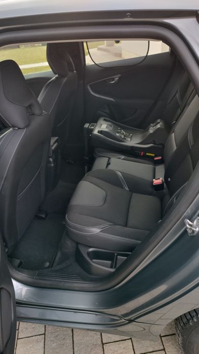 Volvo V40 2017 ORYGINALNY LAKIER Super stan