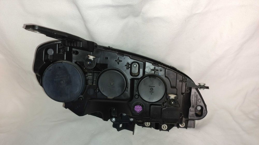 Reflektor Lewy Lampa Przednia Lewa Fiat Doblo II 2 Lift Czarny Środek