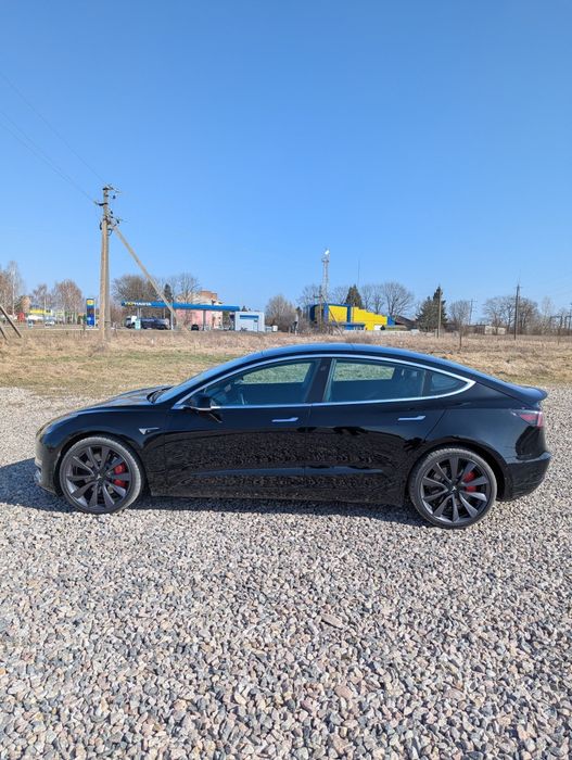 Tesla Model 3 performance 2020