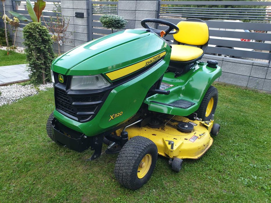 John Deere X320 22km 2 cylindry pompa kosa 127 cm