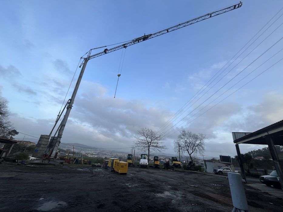 Grua automontante Eurogrue 28m