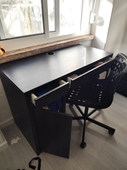 Secretária IKEA Micke + Cadeira Giratória com rodas