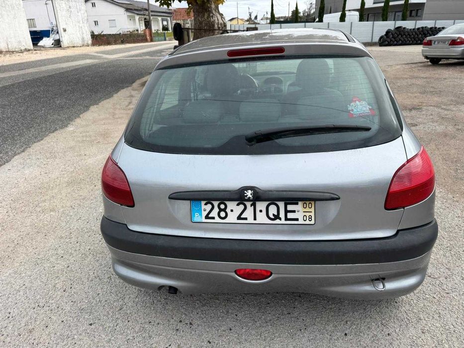 Peugeot 206 - 200