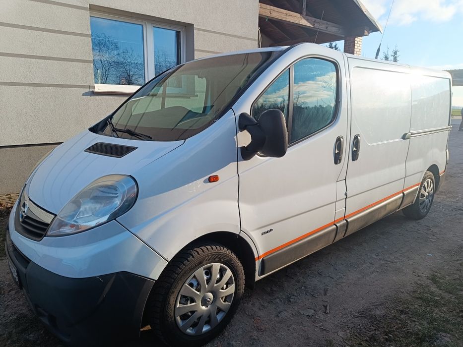 Opel Vivaro L2H1, 2.0 TDCi 2013