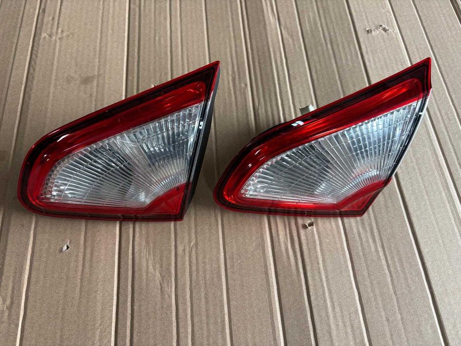 Farolim traseiro direito da mala Nissan Qashqai
