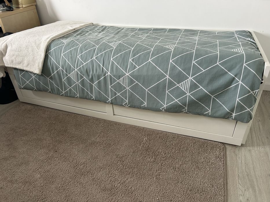 Brimnes cama ind/dupla c/2gavetas e c/2colchões