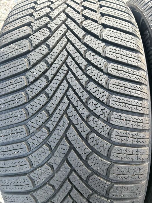Opony zimowe 275/40/21 Bridgestone 2szt