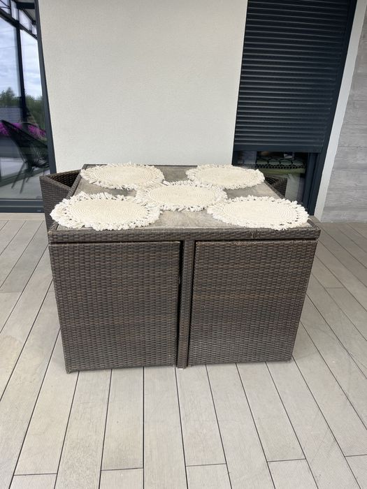 Zestaw mebli rattanowych