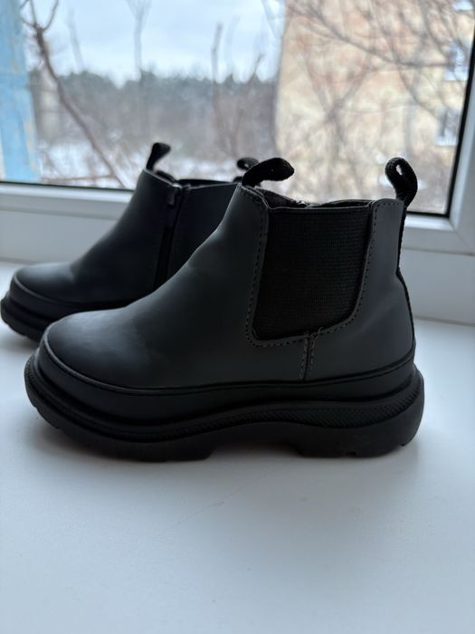 Челсі від Zara для дівчинки