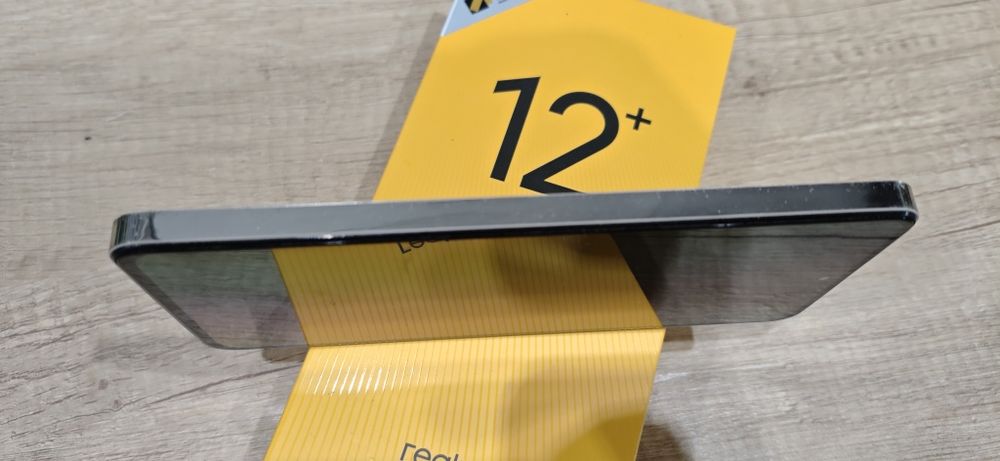 Realme 12+5g 256Gb bardzo ładny