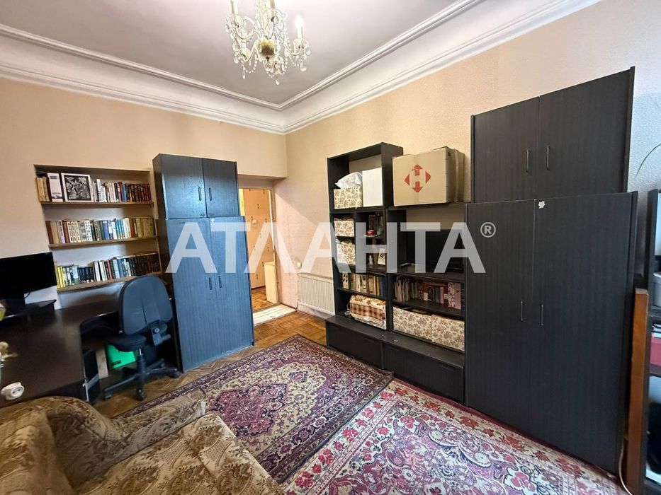 3 комн квартира возле Привоза