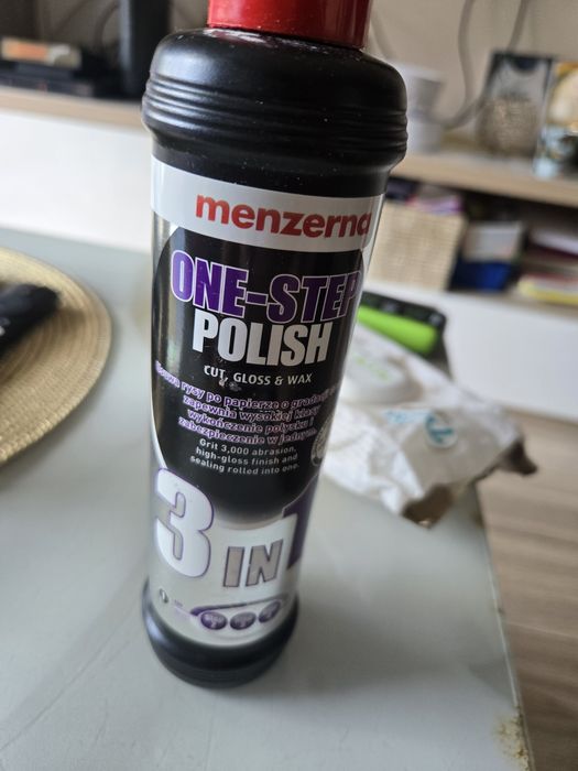 Plyn do usuwania rys