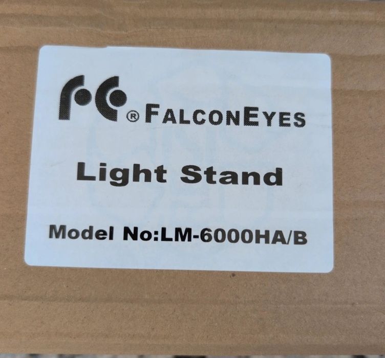 Statyw oświetleniowy pneumatyczny 6m Falcon Eyes