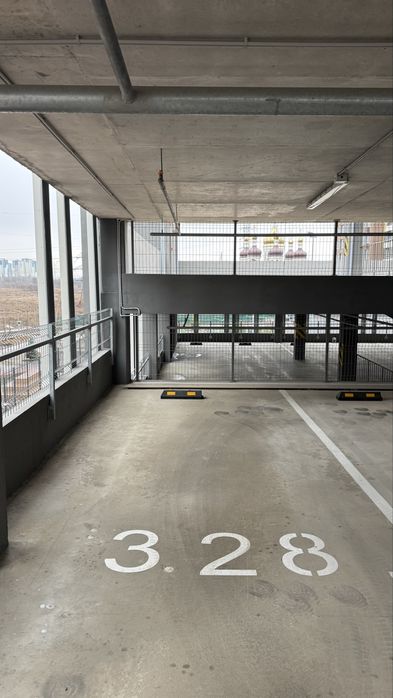 Варшавський 3, Паркінг вул.Змієнка 32, Критий,3пов, 16 кв.м Власник‼️