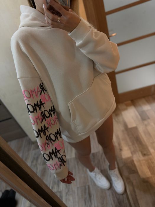 Нове худі молочного кольору