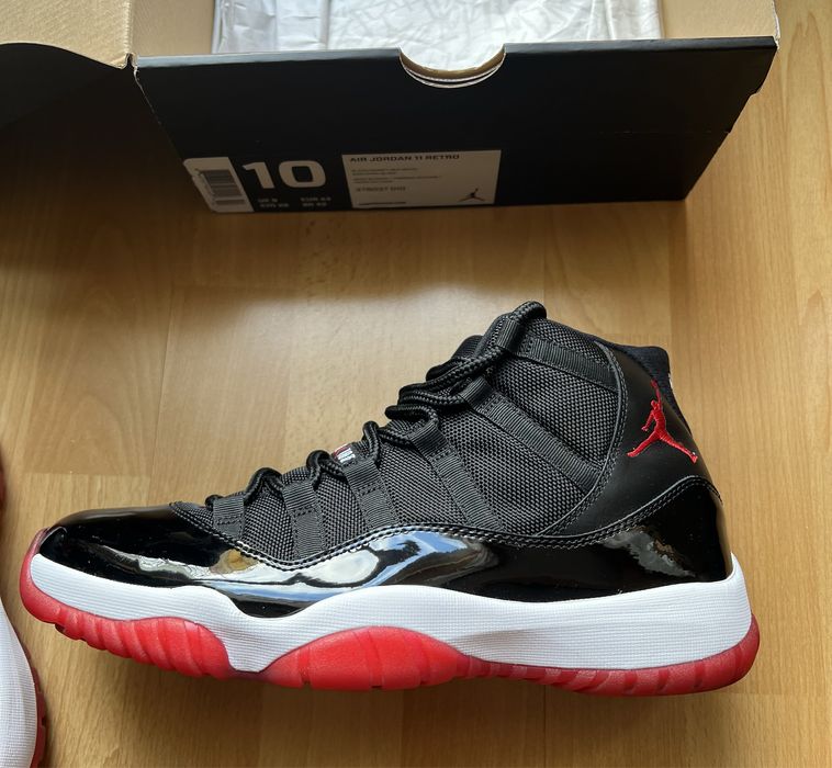 Nike Air Jordan XI Bred