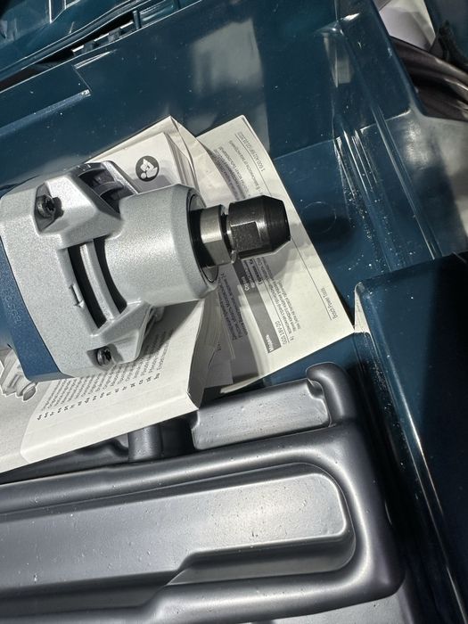 Акумуляторна пряма шліфувальна машина Bosch GGS 18 V-LI + L-BOXX